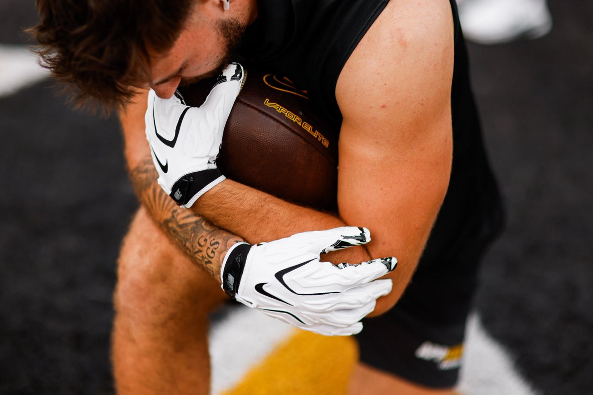 AppState_FB's tweet photo. Game Face: ON.
#GoApp #BeatUNCC https://t.co/gLaesw2Z7J