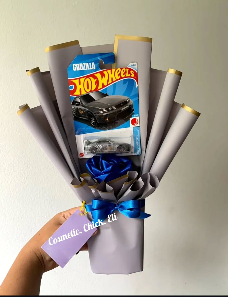 LeanJudddt's tweet photo. May your favorite person never be just a spectator! 🥰 
This September 30, surprise your favorite person with the gift every man has been waiting for since childhood. 🏎️ 
✨ Ask about our personalized arrangements featuring his favorite cars and https://t.co/DC5Pzk3rEa