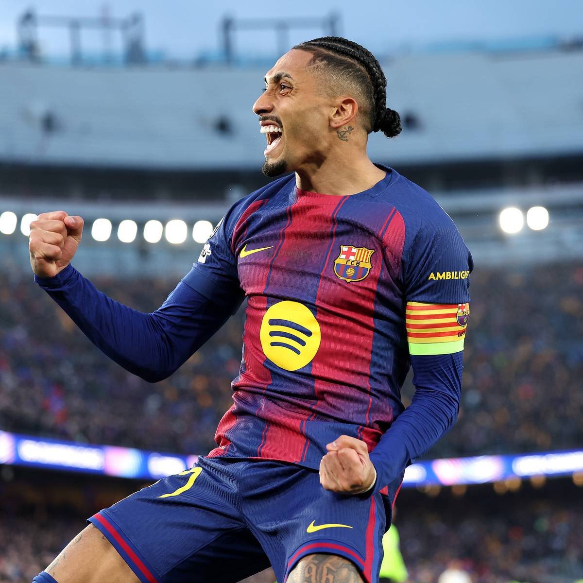 SanMarinoTeam's tweet photo. En la actualidad:

¿Es el mejor jugador del mundo? 🇧🇷 https://t.co/gDN1I861he