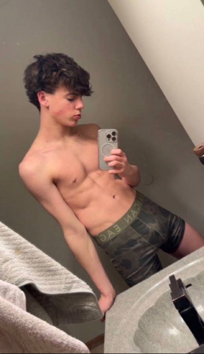 JackJonest8r's tweet photo. Dm on telegram to purchase my private vip channel at a discount price 

Preview 👉 : https://t.co/QENPgtLDm4
telegram 👉 : https://t.co/YKiL2h8XwV https://t.co/2VrgYKlsMs