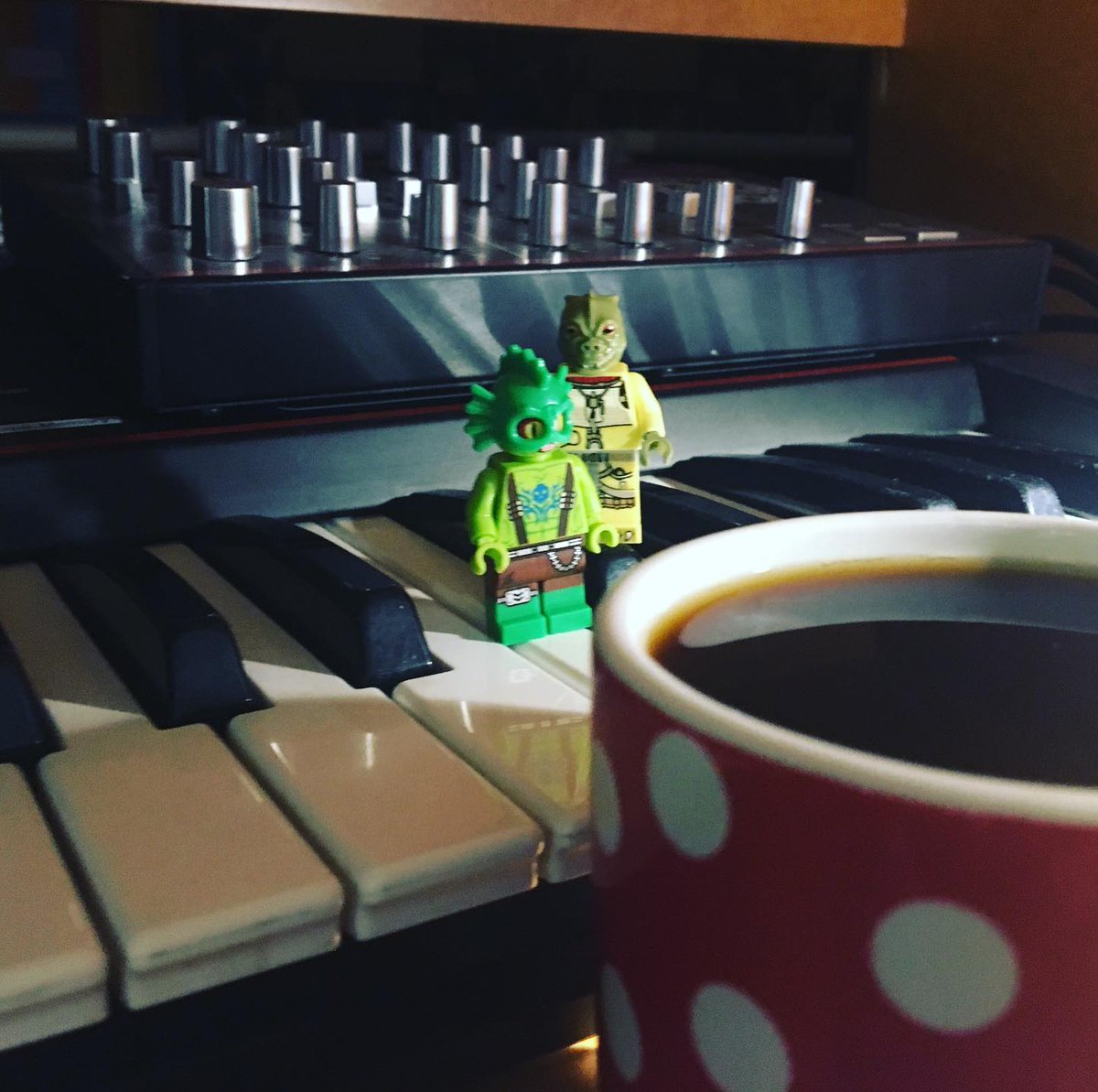 PenelopeScszy's tweet photo. Polka dots and Space Invaders—pure ’80s fun with the Roland JX-3P. Coffee from Ethiopia again. https://t.co/0343Hslknv