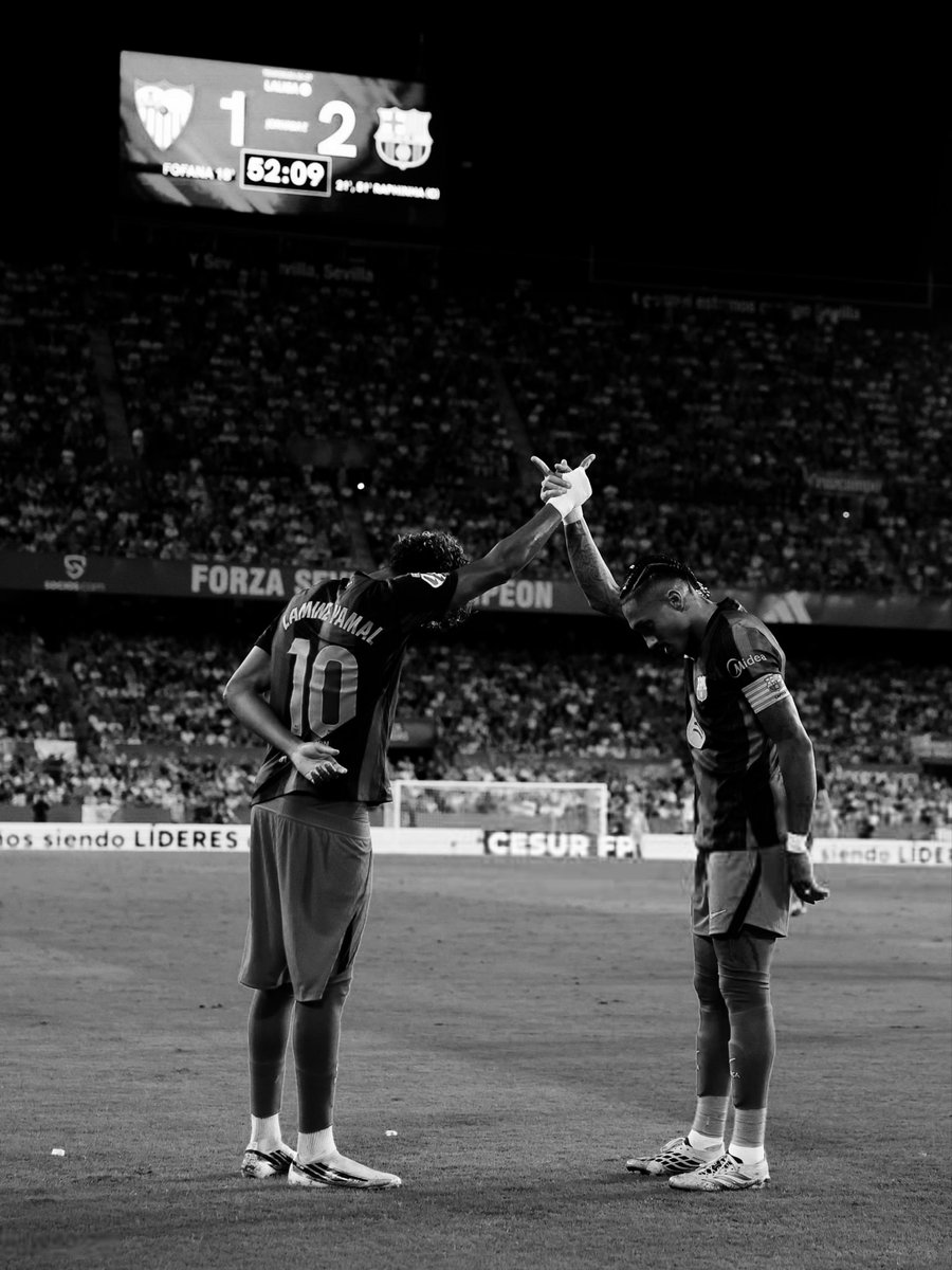Forca_Fcb's tweet photo. 🚨 21 يوم بدون برشلونة 🚨 https://t.co/Nyf5yA4uWX