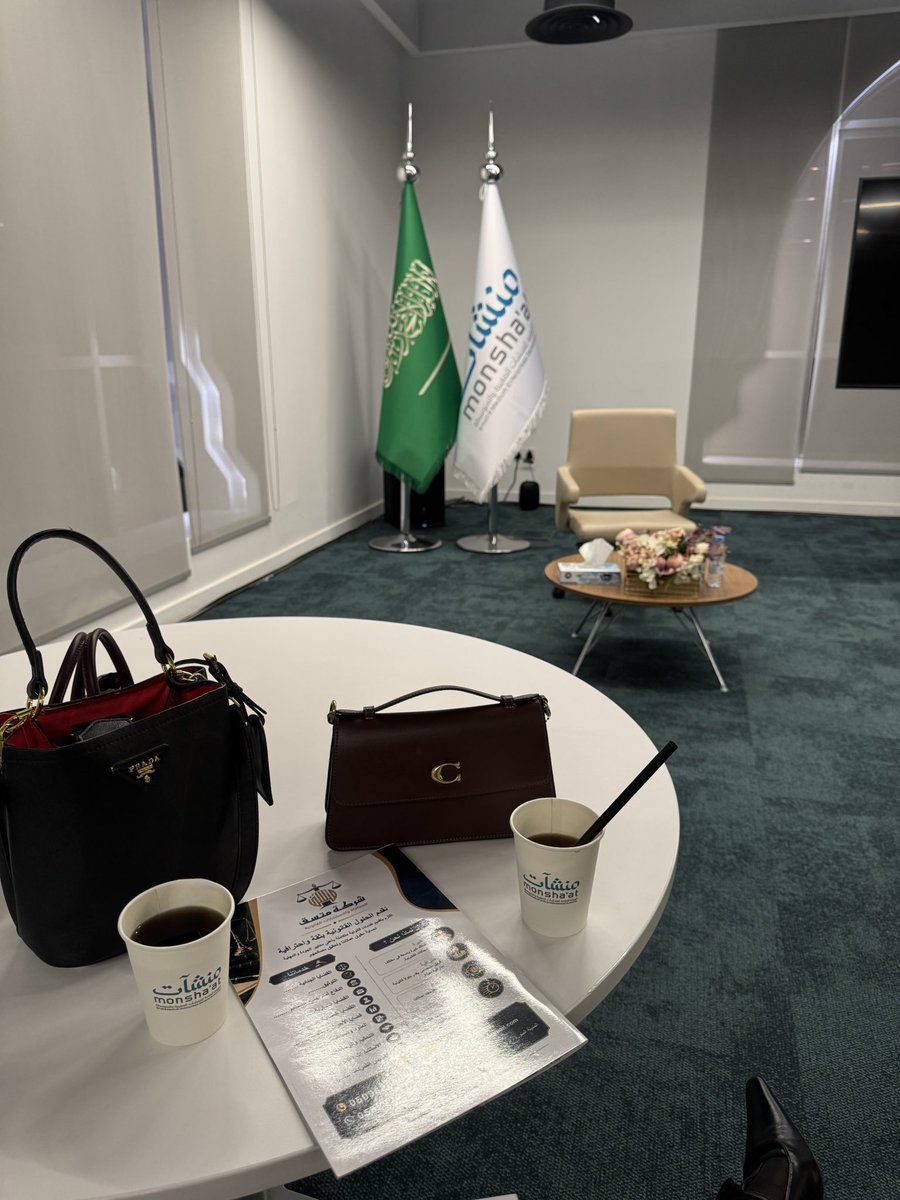 uof8_'s tweet photo. حصاد أسبوع قانوني 
مليء باللقاءات والورش الثرية🌟⚖️ https://t.co/37IbsPVJTg