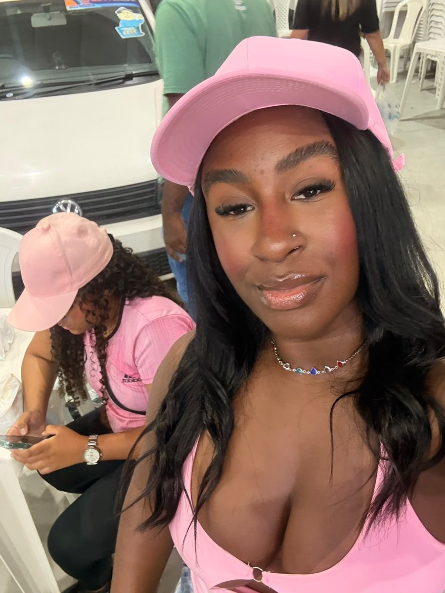 Brendapvitoria's tweet photo. 🥰🌸 https://t.co/zNZ2Chm3J1