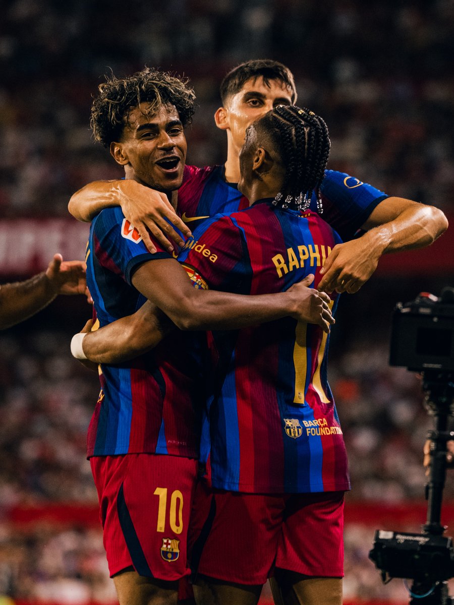 FCBarcelona's tweet photo. Flying into the international break 😍 https://t.co/Y8OiLLyxCF