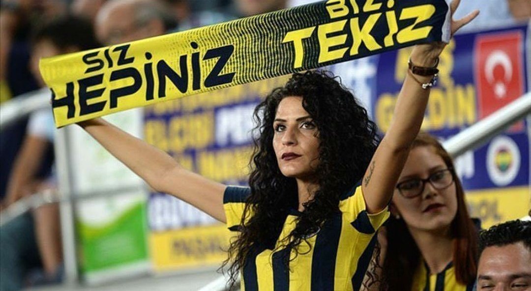 TekYolFener's tweet photo. Dünya Fenerbahçeli Kadınlar Günü kutlu olsun! https://t.co/bmTvA9FlK5