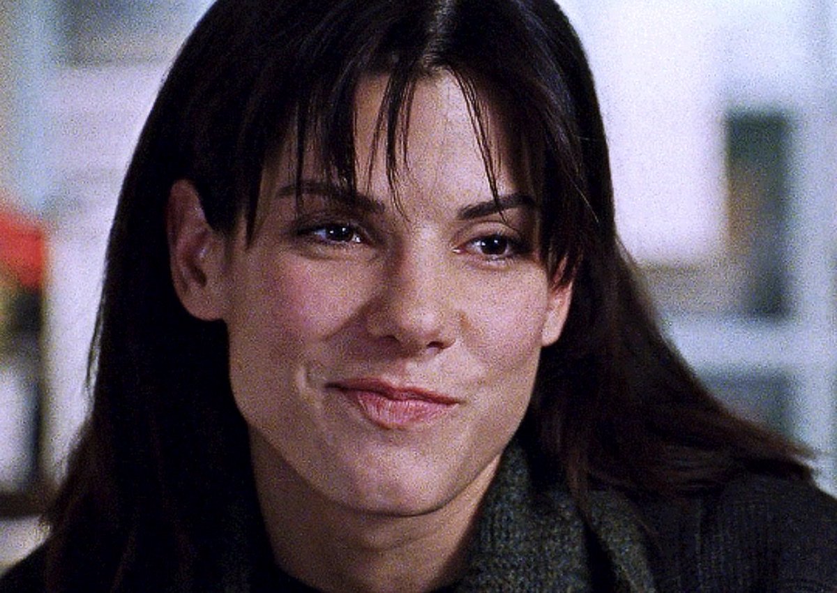 filmsjroberts's tweet photo. thinking about sandra bullock in while you were sleeping https://t.co/GqGOlKVqrc