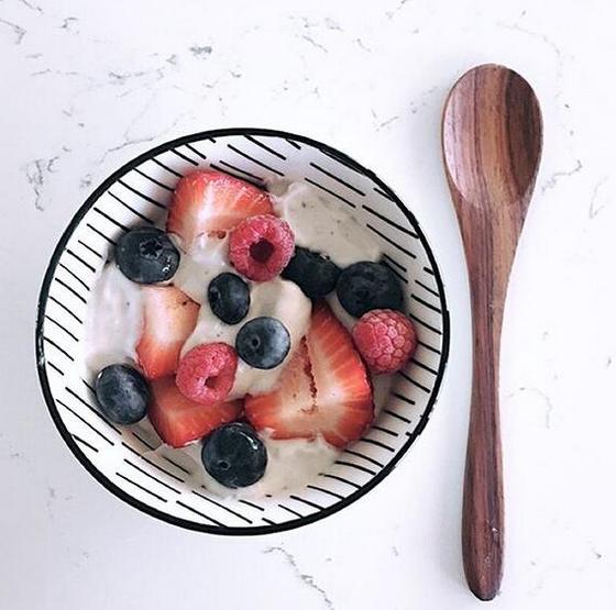 alyst670251's tweet photo. This season’s fresh wild blueberries: plump, naturally sweet, zero added sugar—perfect for yogurt or a quick snack. A 10/10 for flavor and quality!， https://t.co/EWSi9wox9Y