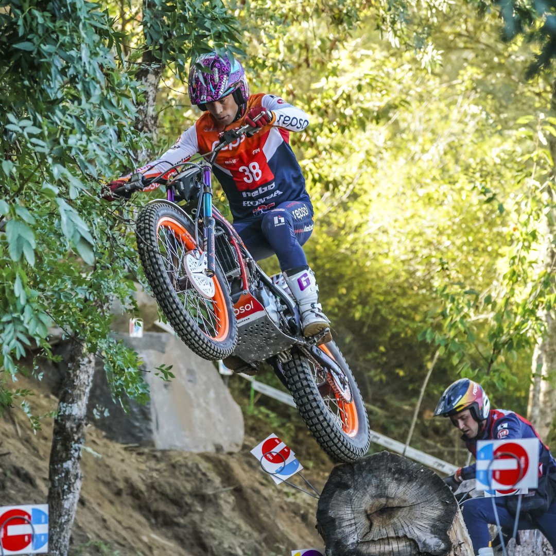 trialteamhrc's tweet photo. One-two in Pobladura πͺπΈ
Toni wins the day and Gabri is back in second place.
#RepsolHonda #Honda #HRC https://t.co/jR1fDcBoPc