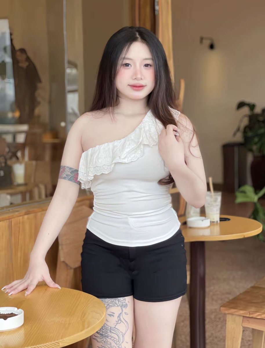 gaithemcac's tweet photo. Con đĩ Kiều mày đúng là một con đĩ thèm địt chính hiệu thân xác dâm đãng của mày lúc nào cũng sẵn sàng mở háng, chỉ cần có thằng nào chịu nhét vào là mày rên rỉ như điên, chỉ biết nghĩ đến chuyện đụ.Đúng là một con đĩ thèm địt bệnh hoạn, https://t.co/gPKeUEe3rl