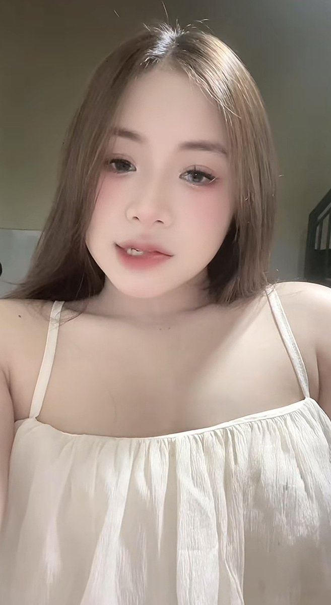 gaithemcac's tweet photo. Con đĩ Kiều mày đúng là một con đĩ thèm địt chính hiệu thân xác dâm đãng của mày lúc nào cũng sẵn sàng mở háng, chỉ cần có thằng nào chịu nhét vào là mày rên rỉ như điên, chỉ biết nghĩ đến chuyện đụ.Đúng là một con đĩ thèm địt bệnh hoạn, https://t.co/gPKeUEe3rl