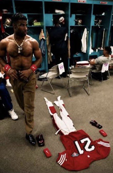 BillyBackside's tweet photo. If you see me at the game in this fit, just know I’m yelling GO CARDS like I’m on payroll #discipline #gocards https://t.co/n6p21uqREb