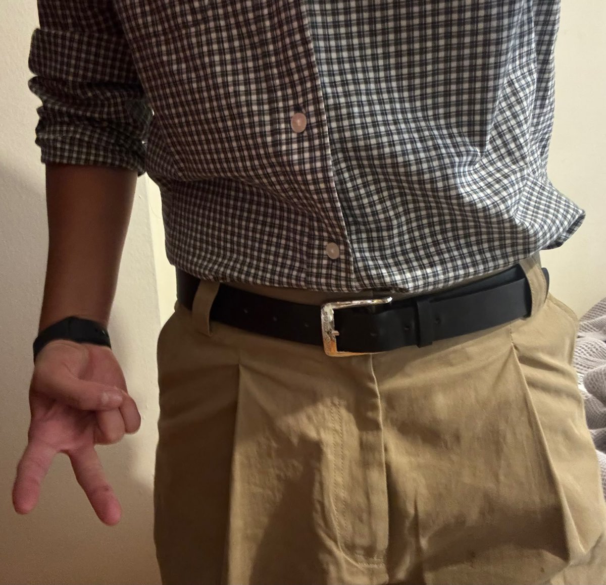 lezavantaj's tweet photo. my #butch outfit for today https://t.co/ls9NeBQM42