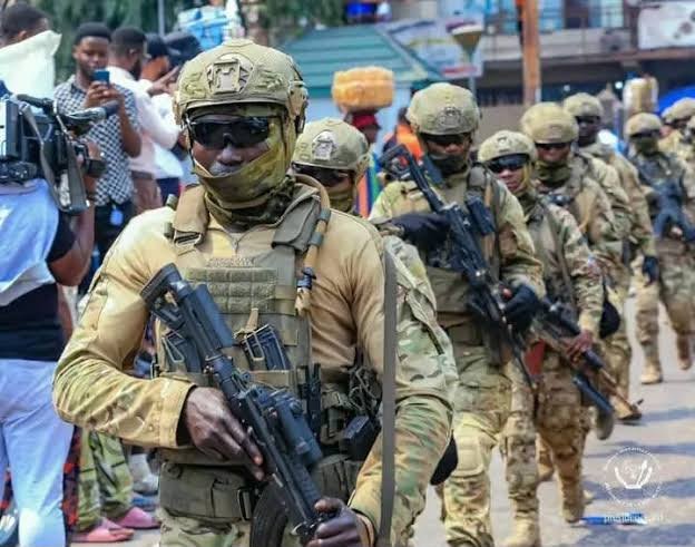 YvesBuya1's tweet photo. #RDC :Nos FARDC montent en puissance !

Sur plusieurs fronts , Point Zéro, Minembwe, Kalehe, Masisi, Rutshuru… nos forces poursuivent leurs opérations face aux militaires rwandais et aux rebelles de l’AFC/M23.

Les renforts rwandais ne semblent pas modifier la situation sur le terrain. La combinaison des opérations aériennes et terrestres met à rude épreuve le dispositif adverse.

Force et courage à nos vaillantes FARDC et aux patriotes Wazalendo ! 

Que vive la République démocratique du Congo !