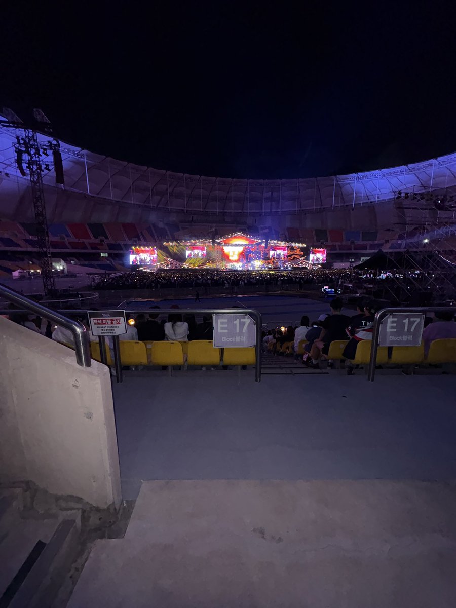 eombsupbb's tweet photo. 오늘 기대 1나도 안 햇는데 ㄴㅁ재밋엇음🕺🕺💧😁 https://t.co/cNDiLpWELv