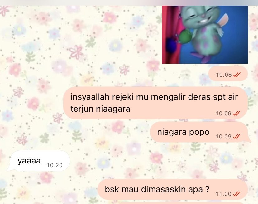cinderdela__'s tweet photo. wkwkw lusyuu nya my suami gwehjj 🫶🏻
masyaAllah lancar terus rejekimu krn selalu membahagiakanku ekekeke aamiin ❤️

btw dia dah lancar bhs jawanya. mantap fast learner 👍 https://t.co/bbrgBwnxCB