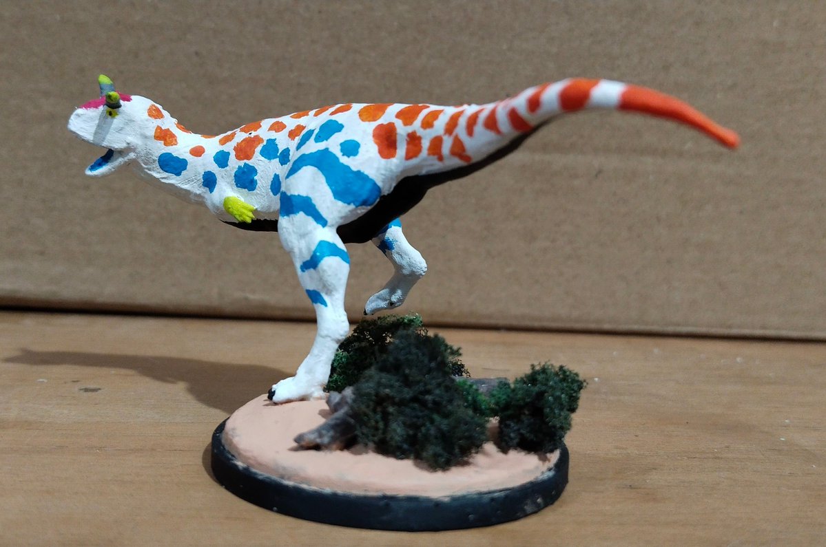 EykaMimic's tweet photo. Carnotaurus sastrei - Eiwy Fley version
En cuanto supe que el Carnotaurus era su dino favorito, sabía que tenía que dárselo en la Animole ✨
Espero haberle hecho llegar a mi Kamioshi lo mucho que la quiero 💚
#KPXRevolt #Artsiwy #EiwyFley https://t.co/uzS4gDD9oP