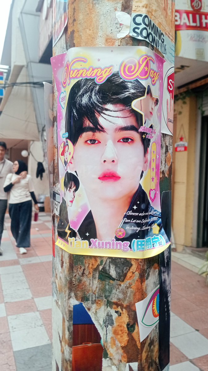 cacaiiyv's tweet photo. Finally akhirny ketemu juga poster Tian Xuning 😖🫶🏻

Poster by @powrkoo @thunderfishlvr @naruhyunn

#29thShiNINGDay
#TianXuning  
#田栩宁 https://t.co/bN8hqrvIpj