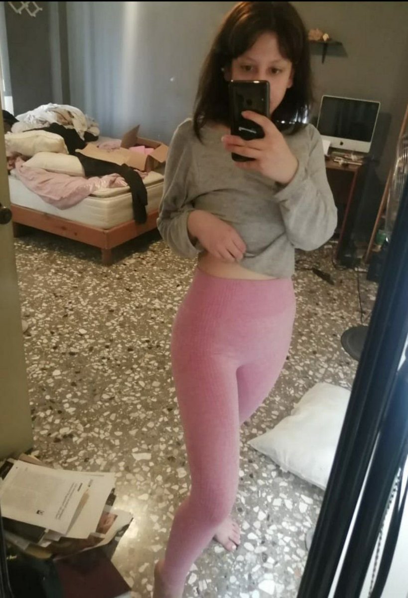 AlexanderKorda's tweet photo. @SalgoDeCasa19 Siempre he imaginado que así se le marca a mi cuñada en el vientre cuando se la coge un pitudo https://t.co/8hm5m6hwm9