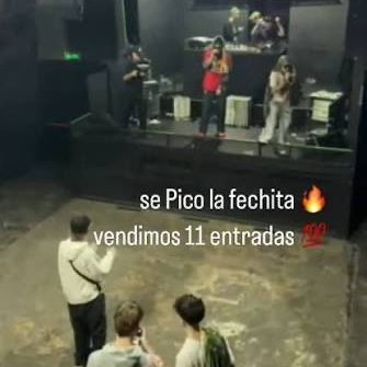 mokaszuu's tweet photo. Lo que va a subir Babymetal a su ig cuando llegue a Argentina https://t.co/3WTfQM8BSj