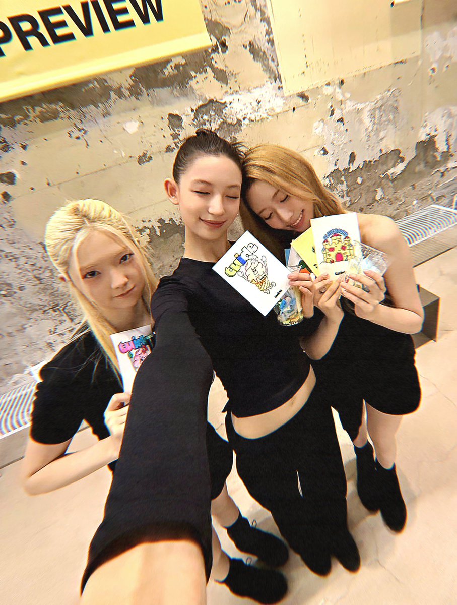 sunkissedtides's tweet photo. ⤷ 𝐟𝐫𝐞𝐞𝐛𝐢𝐞𝐬 𝐜𝐡𝐞𝐜𝐤 ✅🌼🍓🍭🍧🌞🍿🍹

- 𝚜𝚊𝚢 𝚑𝚒 𝚝𝚘 𝚘𝚞𝚛 𝚌𝚊𝚖𝚙 #tuide 𝚌𝚘𝚞𝚗𝚜𝚎𝚕𝚕𝚘𝚛𝚜 𝚊𝚝 𝚝𝚑𝚎 𝚎𝚗𝚝𝚛𝚊𝚗𝚌𝚎 👋🏽 https://t.co/jeWYXdOLvo