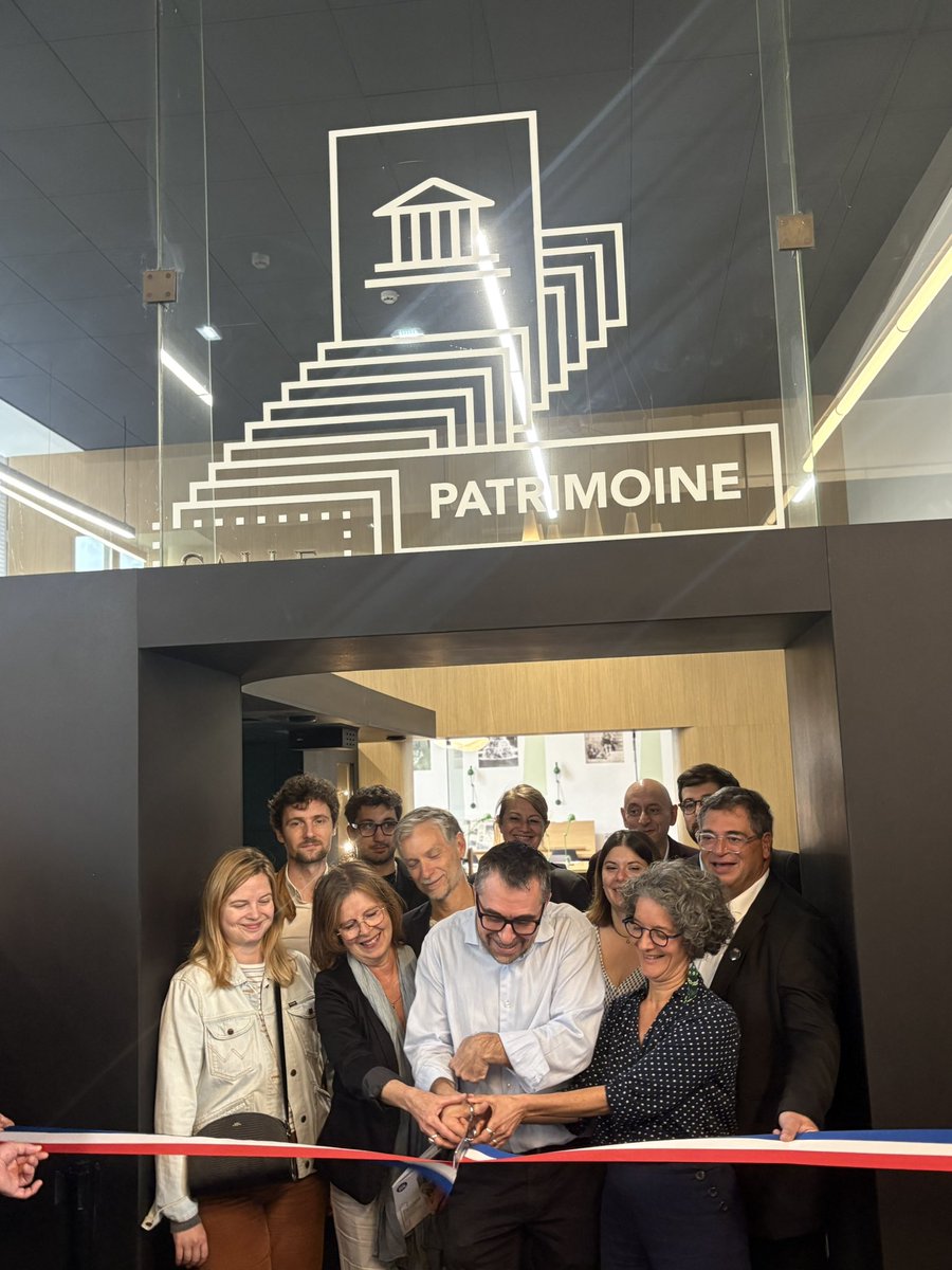 ToutpourLille's tweet photo. J1 des Journées européennes du patrimoine &amp; du matrimoine: Transmettre notre histoire, c'est aussi, faire vivre &amp; partager l'héritage de notre patrimoine.
🙏 à ceux qui ont exploré nos lieux lillois, et aux professionnels qui l'ont rendu possible
Retardataires, ça continue demain https://t.co/PhMmNXA1fV