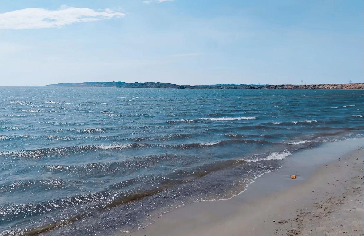 beeak424003's tweet photo. Spent the morning strolling along the sun-dappled coastal path in Lisbon, with salt-kissed wind tangling my hair and the distant melody of fado drifting from a tiny tavern—this is the slow, perfect magic of travel. https://t.co/7hSOy0tn7t