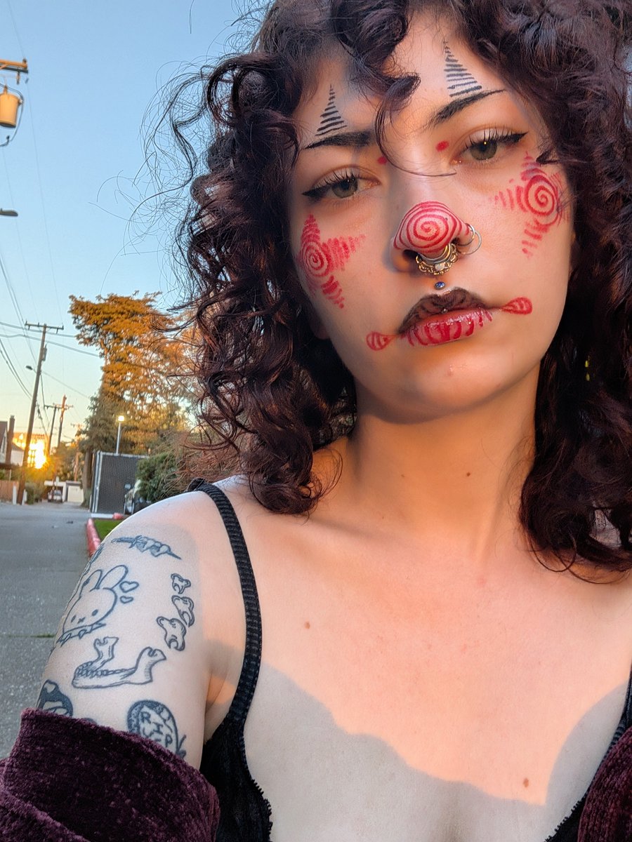 OctoberxBloom's tweet photo. What're your plans for this silly Saturday? https://t.co/lMae2BoTc1