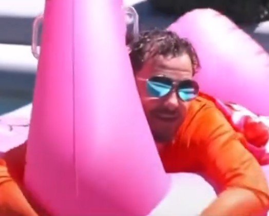 seakraits's tweet photo. big brother week 2 versus big brother week 11 

#BB28 #RickDevens https://t.co/4bJCsXajfg