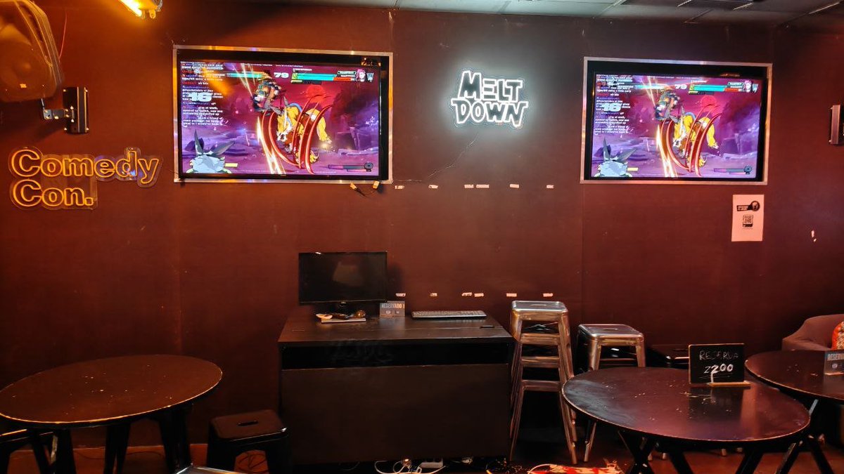 SrTomateZz's tweet photo. Smile, you are live at @MeltdownMadrid
@SyIvanos https://t.co/Z5PkdDEjZz