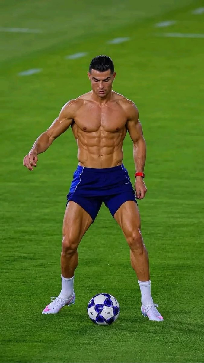 Anuraga2zyadav's tweet photo. Ronaldo 🤗 https://t.co/eRt3Zaiboh