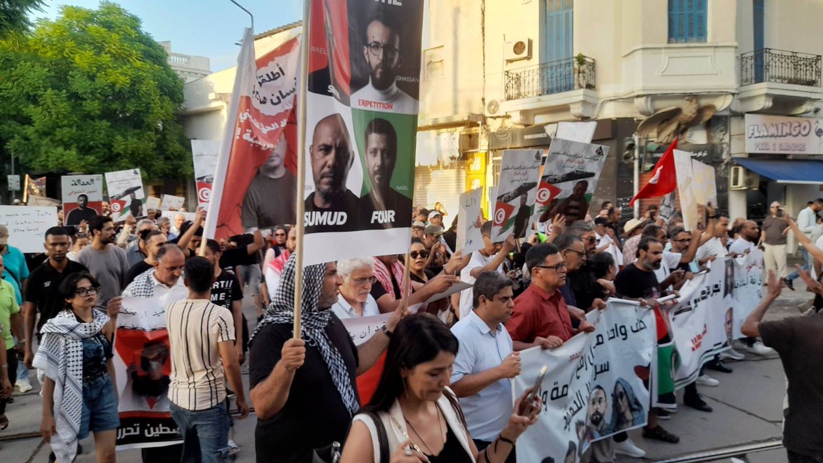 karim2k's tweet photo. تونس العاصمة مباشر- مسيرة وطنية بالعاصمة التونسية مساندة لأبطال الصمود

📸 https://t.co/ziCOEhbOPr https://t.co/EJQBwEFAoI