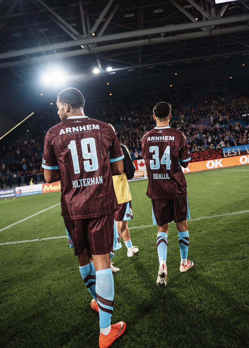 MijnVitesse's tweet photo. Heerlijke overwinning! ♥️🩵 https://t.co/y5TSwfRBmT