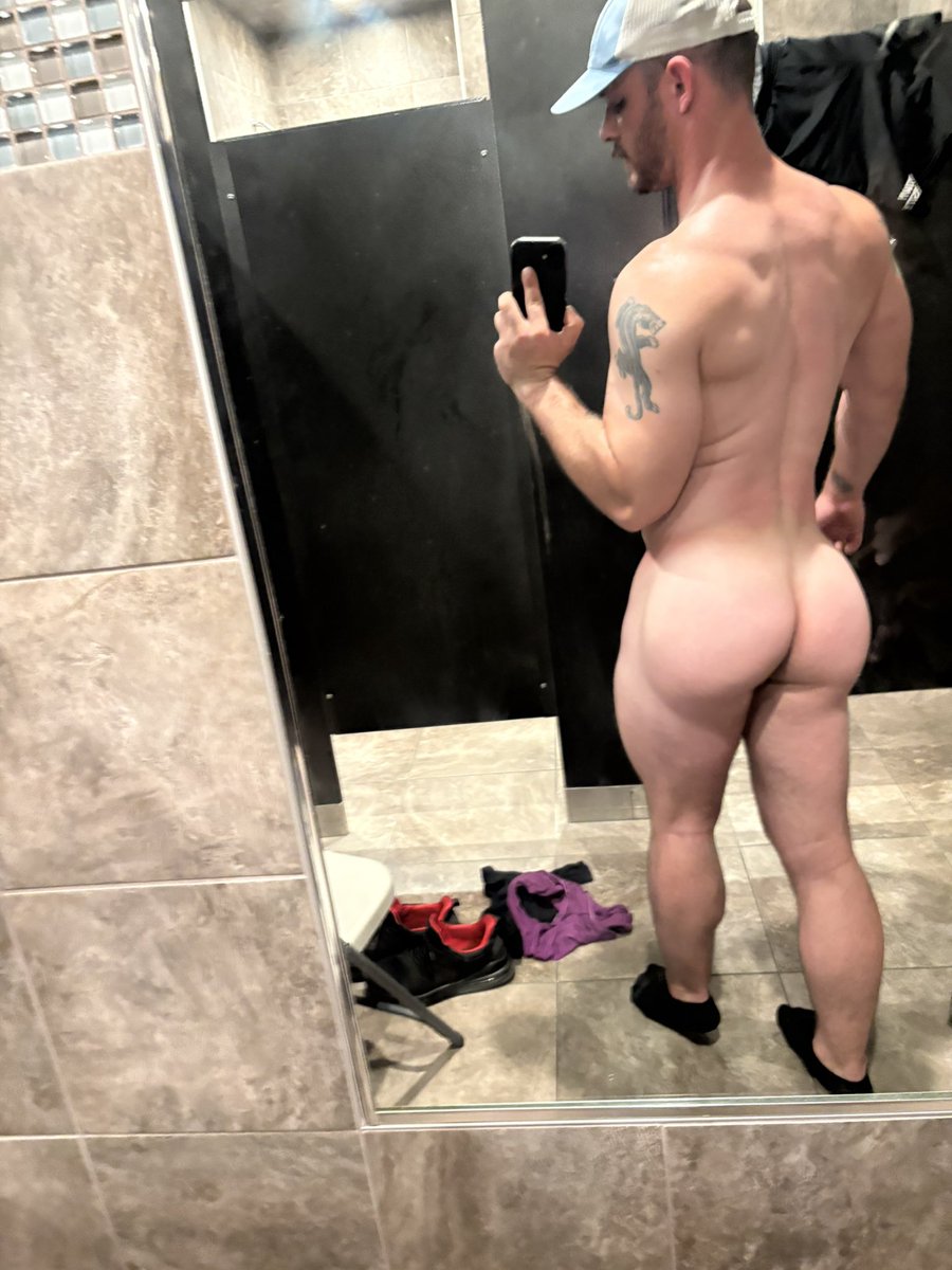 lildicknic's tweet photo. I need some big young dick to use my hole and tease my tiny dicklet #gaysph #subbottom #musclebottom #muscleass #subboy #tinypenis #musclesub https://t.co/36a6KvuDGS
