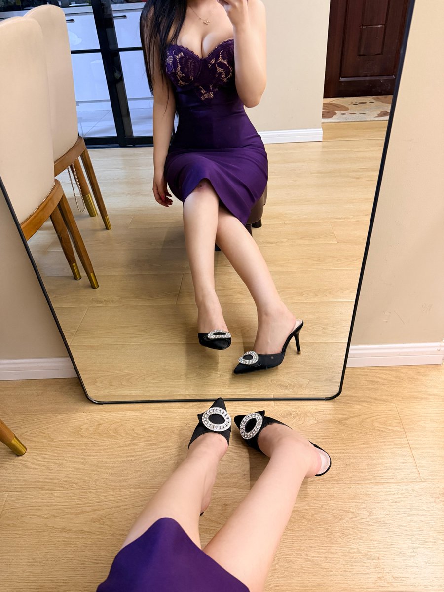 SharonReye5zbx's tweet photo. 又到排卵期了，依旧无人陪。。。 谁能有我寡 #紫色の旗 https://t.co/6NmPX4hUfi