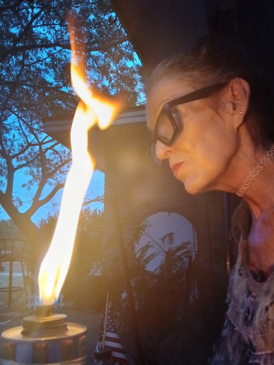 DarleneJoyceAla's tweet photo. Peace, World!!!  The Flame continues to follow me. https://t.co/u4ch3qS3Oy