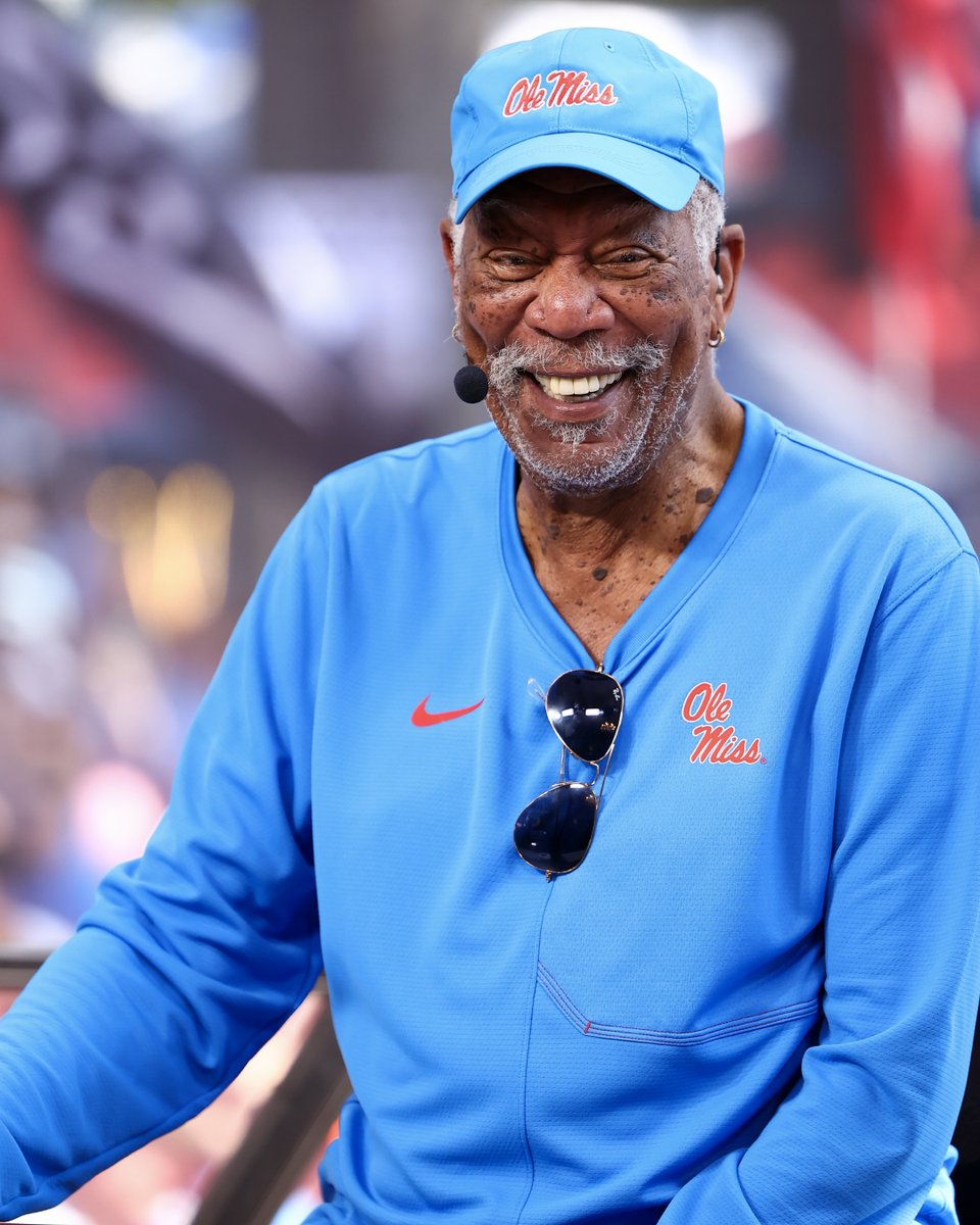 OleMissFB's tweet photo. THE 🐐. 

@morgan_freeman x #HottyToddy https://t.co/7dksRFWYZH