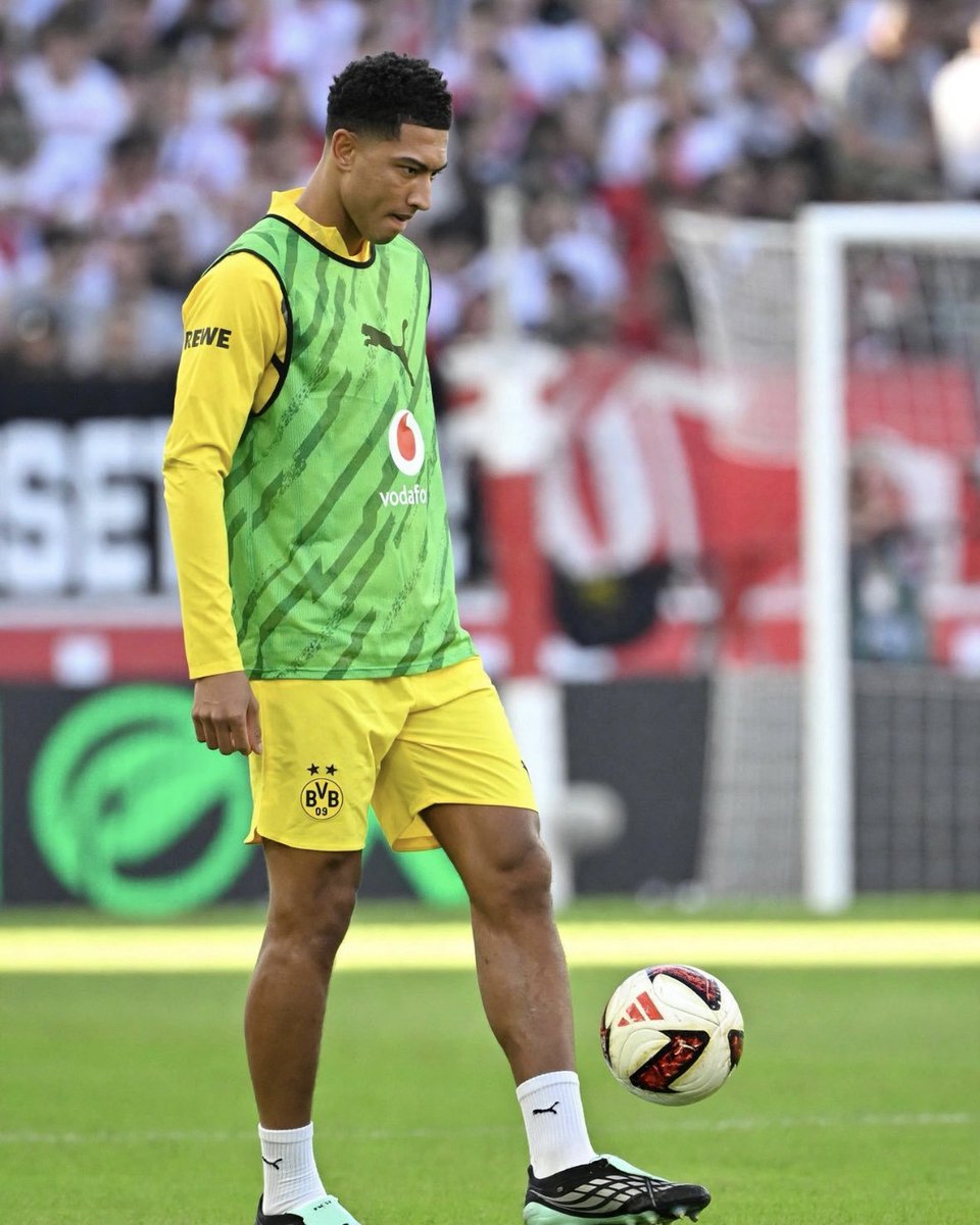 osmocks's tweet photo. @BVB   ▍ II. J. Samuel Bellingham ⨾ /  brutāle pace
::  Footbąll field  حب  © 𝗀ō𝗅𝖽𝖾𝗇 𝗌𝗉𝗋𝗂𝗇𝗍
㉦  < ID: 7  𓏼 Race • CØRS https://t.co/osIxjFWUeR