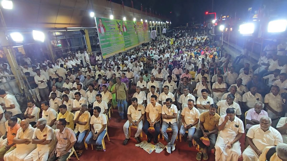PRGArunkumar's tweet photo. பேரறிஞர் அண்ணாவின் 118வது பிறந்தநாள் விழா பொதுக்கூட்டம்  கோவை புறநகர் வடக்கு மாவட்டம், கவுண்டம்பாளையம் சட்டமன்றத் தொகுதிக்குட்பட்ட துடியலூர் பேருந்து நிலையத்தில் கோவை புறநகர் வடக்கு மாவட்ட செயலாளர் திரு PRG. அருண்குமார் Ex MLA அவர்களின் தலைமையில்  நடைபெற்றது. https://t.co/AWmqOEx1lM