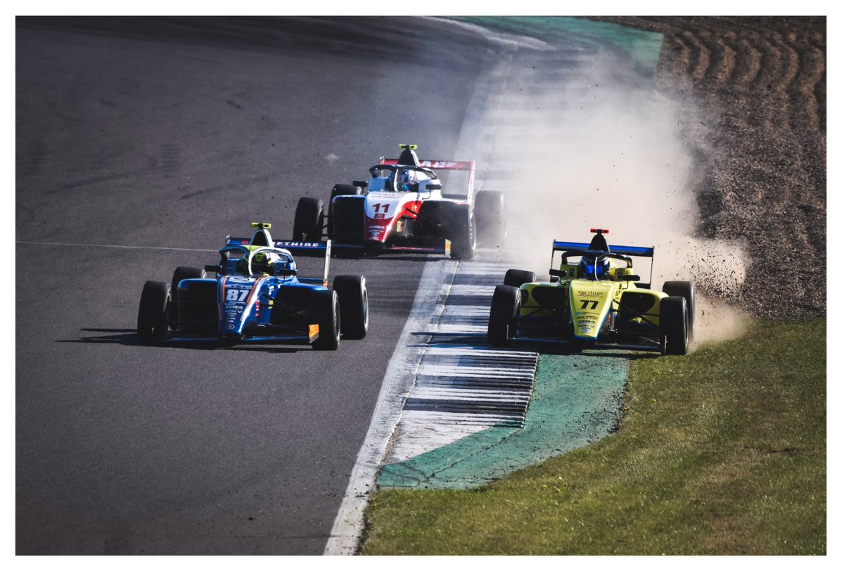 CriseldaPandy's tweet photo. Life’s been difficult lately, and I’ve had to miss every motorsport event I planned. Taking my camera to the track does wonders for my mental health. I can’t wait to get back. Here are GB3/4 shots from this year’s Silverstone 500. https://t.co/x5aIeEDnfE