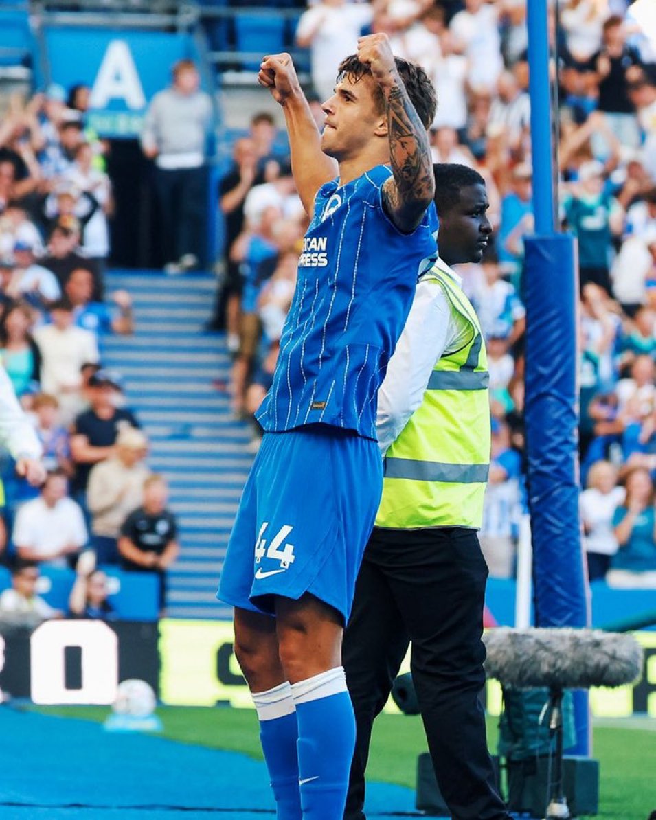 LemmyG10's tweet photo. Absolutely Rolls Royce again, NOTHING went through him today, but when does it ever?! Serious upgrade. 

#bhafc https://t.co/nG9cESZFwd