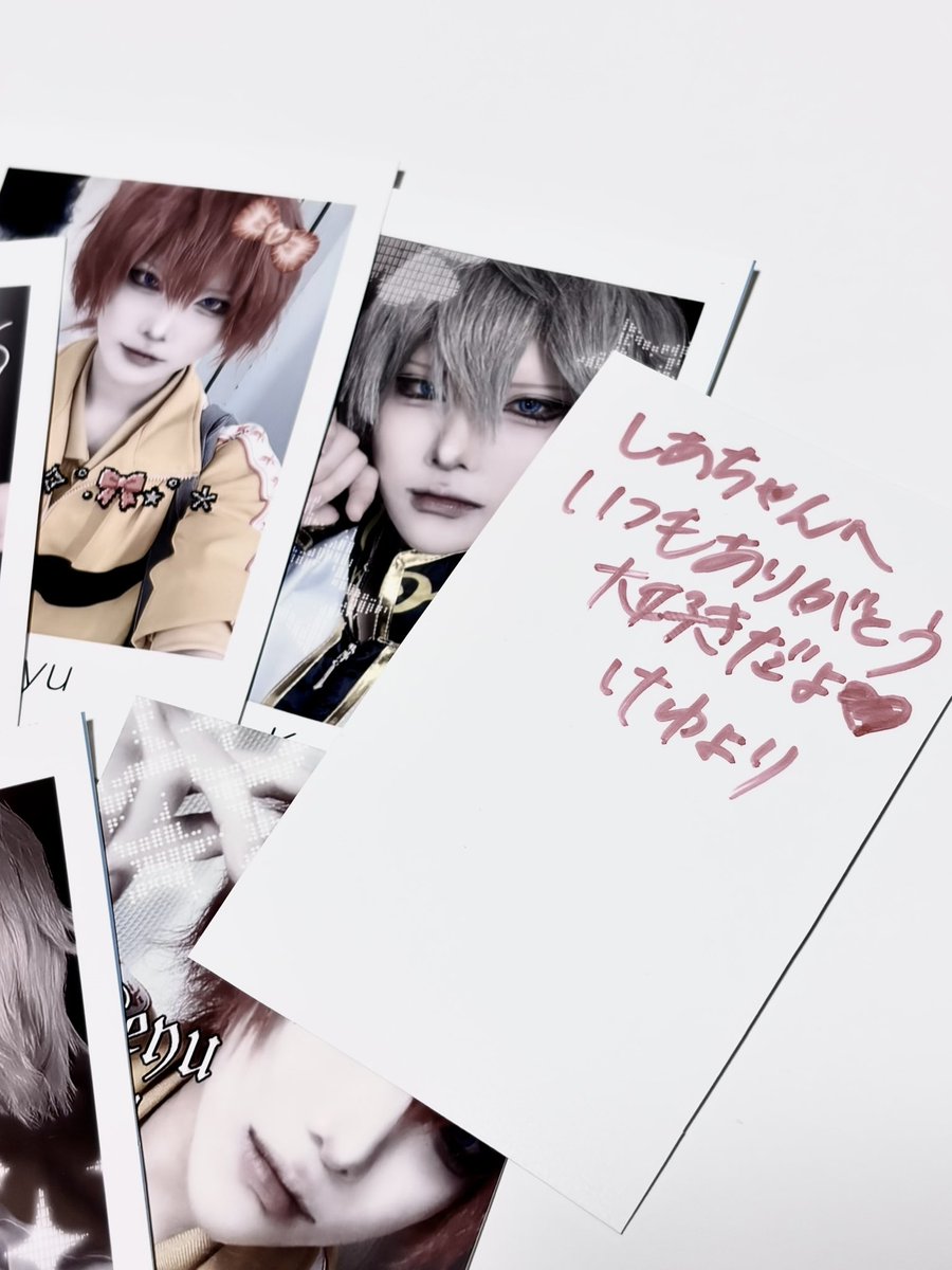 _2mlsiq's tweet photo. これ一番の宝物だからずっと大切に保管してるᴗ  ̫ ᴗ♡
字も綺麗だしけゆちゃんもイケメンだし推し以外に選択肢ない😾❕早く会いたいよт т来週バイト前に行こうかなって思ってる߹𖥦߹👍🏻💘 https://t.co/xVTlcLIDfp