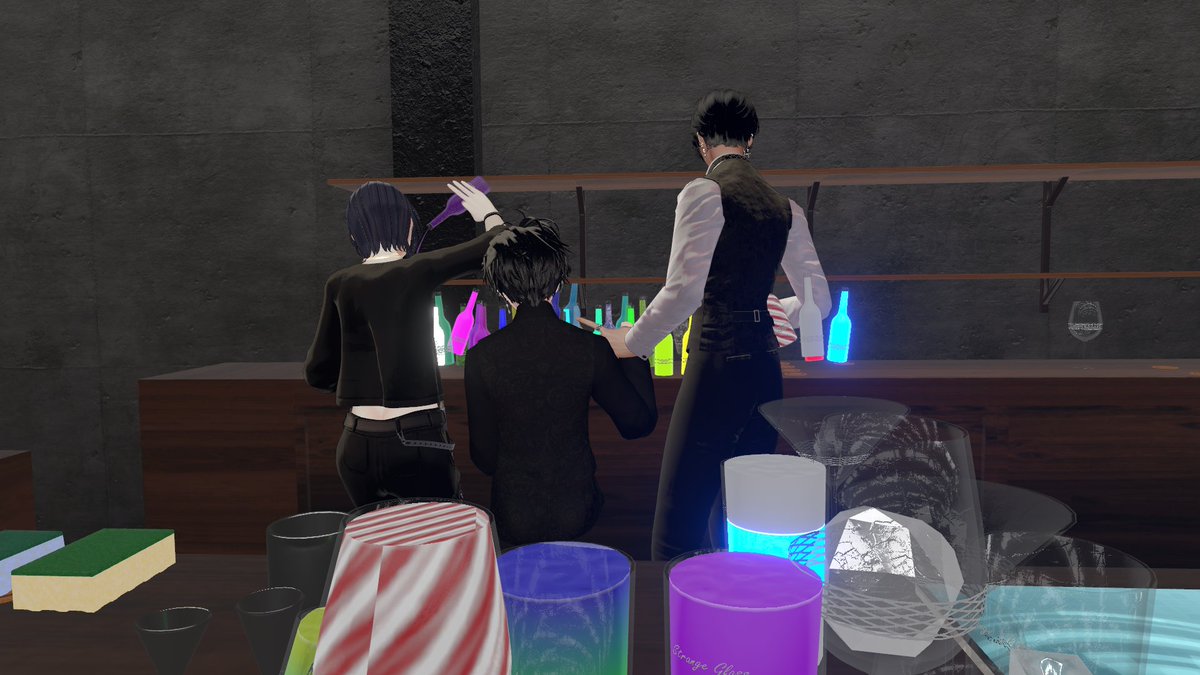 knmy_vrc's tweet photo. なんかいっぱいお酒作ってくれてる https://t.co/f1VcbmbOi7