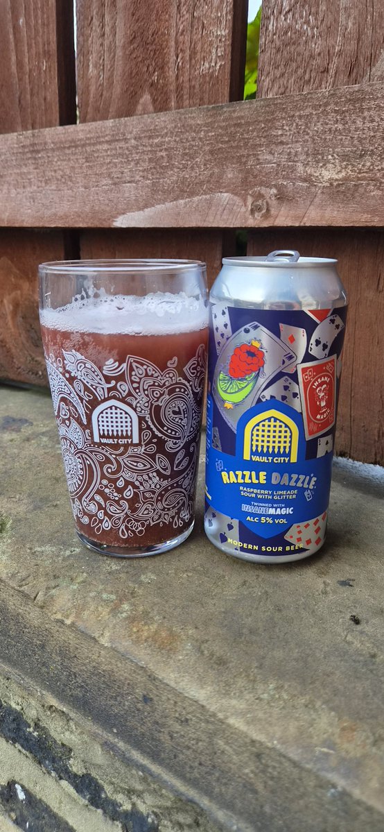 WelshWestwood's tweet photo. Razzle Dazzle | Raspberry Limeade Sour With Glitter 5.0%
Vault City Brewing
#beer #ale #beerdrinker #aledrinker #beersoftwitter #alesoftwitter #ipa #dipa #tipa #sour #stout #porter #pastrysour #neipa #ddh #craftbeers #alcraftales #beersincans #beersinglasses https://t.co/LKkr1RL6Ok