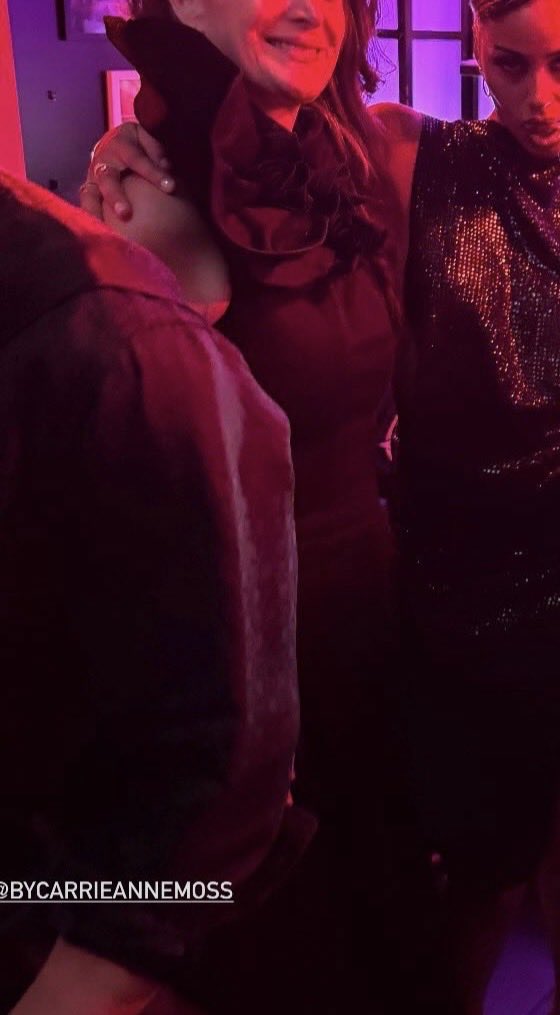 hudconfoolery's tweet photo. i’m going to believe this is connor and his emotional support crossbody until proven otherwise https://t.co/rOSLVv99Hr