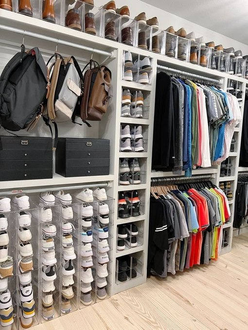 GentlemenxEra's tweet photo. Personal discipline isn't accidental; it's built into every shelf, rail, and routine in your space. https://t.co/ClTGVbyTiS