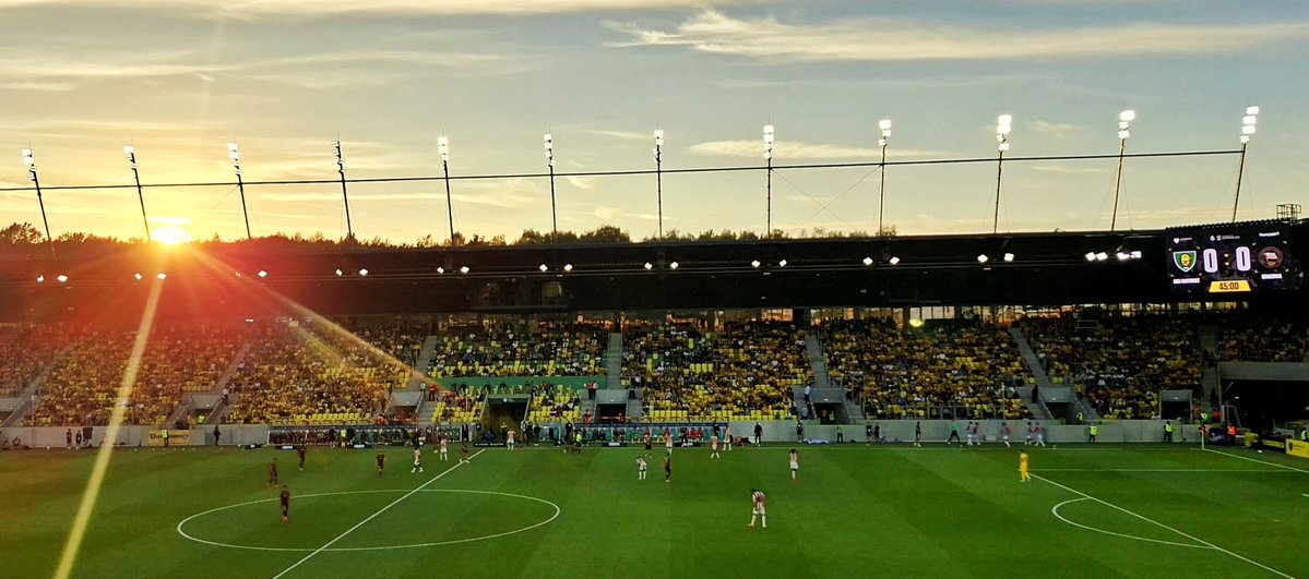 Futbolowamama's tweet photo. Na Arenie Katowice dziś zwyciestwo 🟡🟢⚫️💪
✔️ 3️⃣ PKT
⛳️ @_Ekstraklasa_
📆 19.09.2026
⏰️ 17:30
⚽️ @_GKSKatowice_ 🔛 @KSCracoviaSA
🥅 3️⃣🔁2️⃣
#GKSCRA
#GieKSaTwitter
#groundhopping
#kibice
#polscykibice
#Ekstraklasa
#GKSKatowice
#Cracovia https://t.co/kDgQRFh5iO