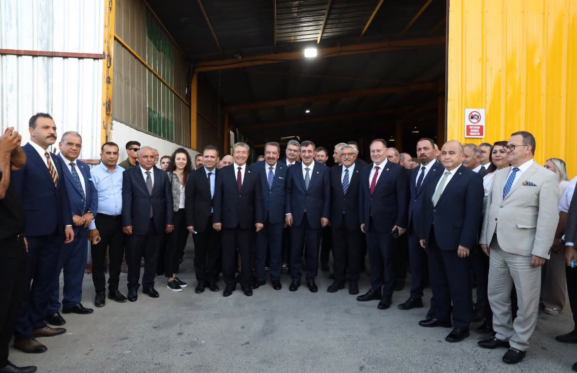 HuseyinYayman's tweet photo. 📍 KKTC

Cumhurbaşkanı Yardımcımız Sayın @_cevdetyilmaz ile birlikte KKTC’de gerçekleştirdiğimiz temaslarımızı bugün tamamladık.

Gençlik ve Spor Bakanımız Sayın @OA_BAK ’ın katılımıyla Yeni Atatürk Stadyumu ve Çok Amaçlı Spor Kompleksi Lansmanı’nı gerçekleştirdik.

Ardından Güzelyurt’a geçerek Soğuk Hava Deposu’nun açılışını gerçekleştirdik.

Kuzey Kıbrıs Türk Cumhuriyeti’nin kalkınmasına, üretimine ve geleceğine katkı sunacak yatırımların hayırlı olmasını diliyorum.