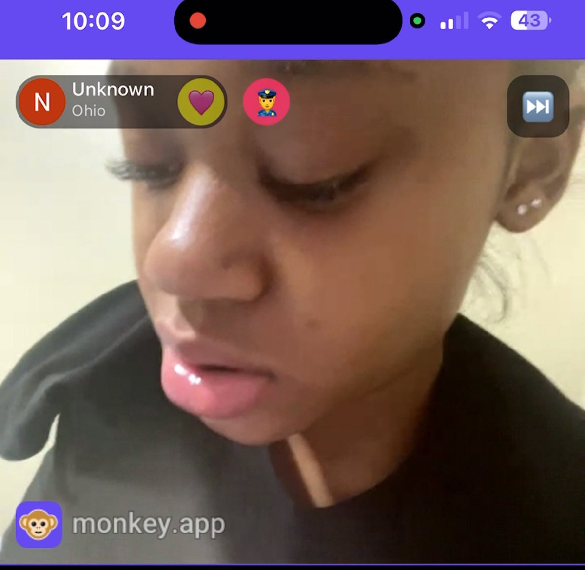 browny44's tweet photo. Young a$$ on monkey app with them fat a$$ lips 👄 you know what you doing good girl #creepshot #thot #candid #hs #blackthot #bbc https://t.co/VQK96HKEl0