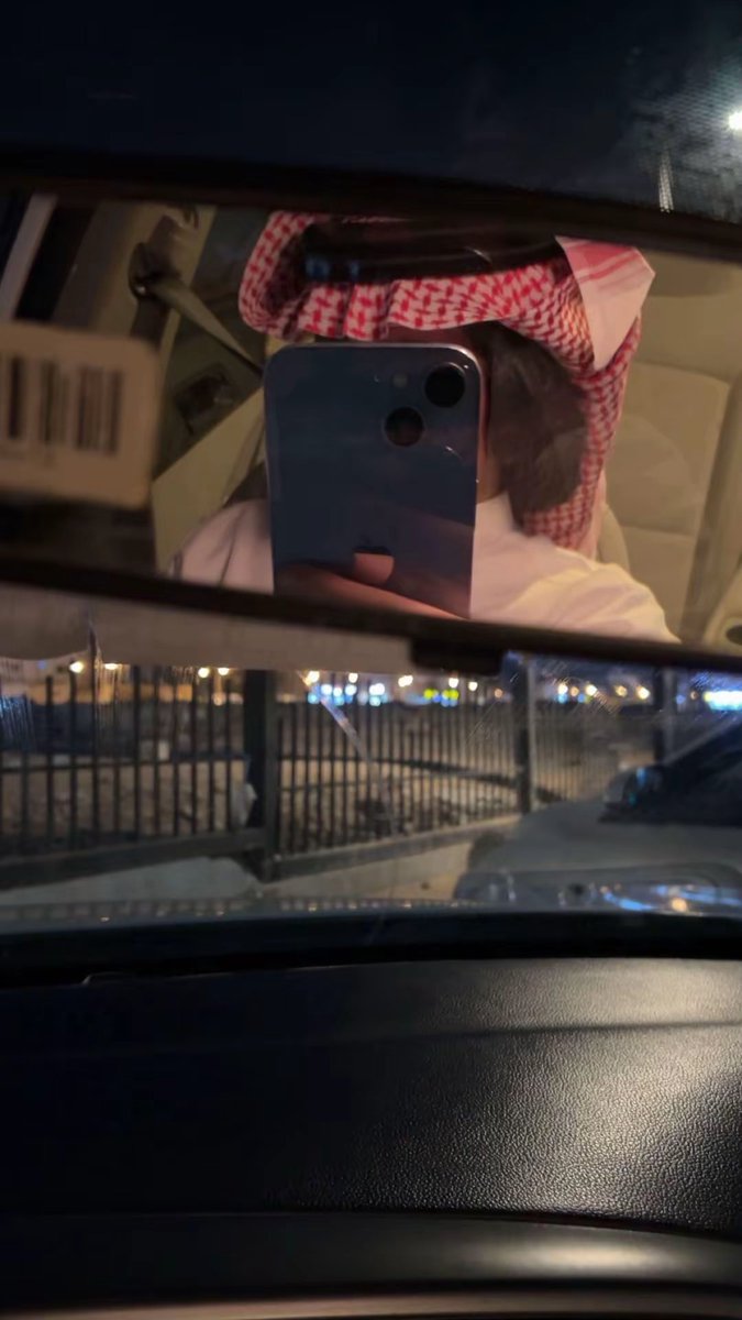 2_bb9's tweet photo. طحت ف زين ماقد شفته مثله زين
على زود زينهُ ياعرب مزُين اخلاقه https://t.co/TzebGWnd2C